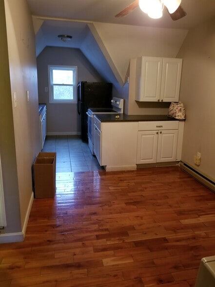 Primary Photo - 49 S Spring St