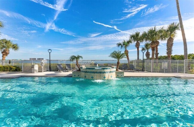 Building Photo - 1203 Bay Club Cir