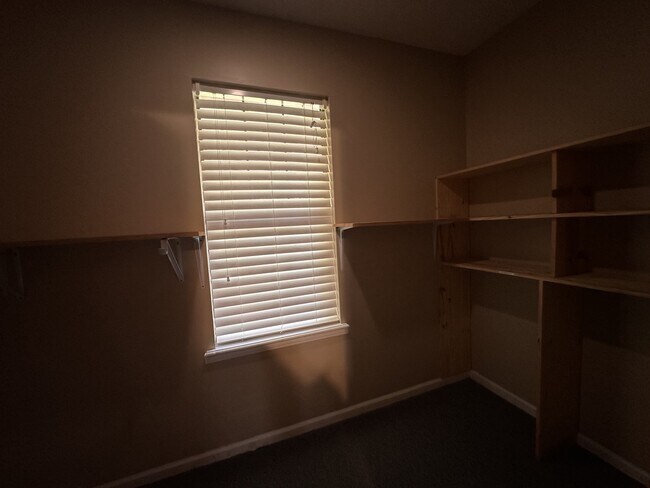 Building Photo - 1622 Espoir Dr