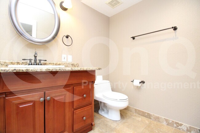 Building Photo - 9008 E Friess Dr