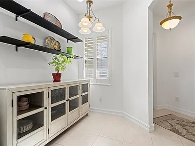 Building Photo - 1945 Bridgepointe Cir