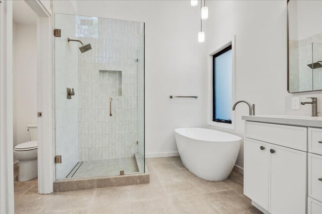 Building Photo - 9503 Alder Ct
