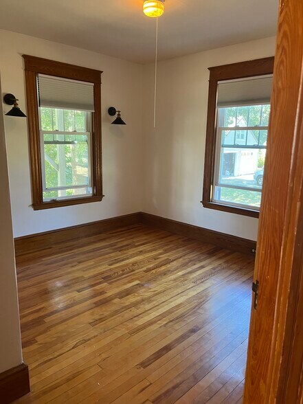 Bedroom - 28 Caleb St