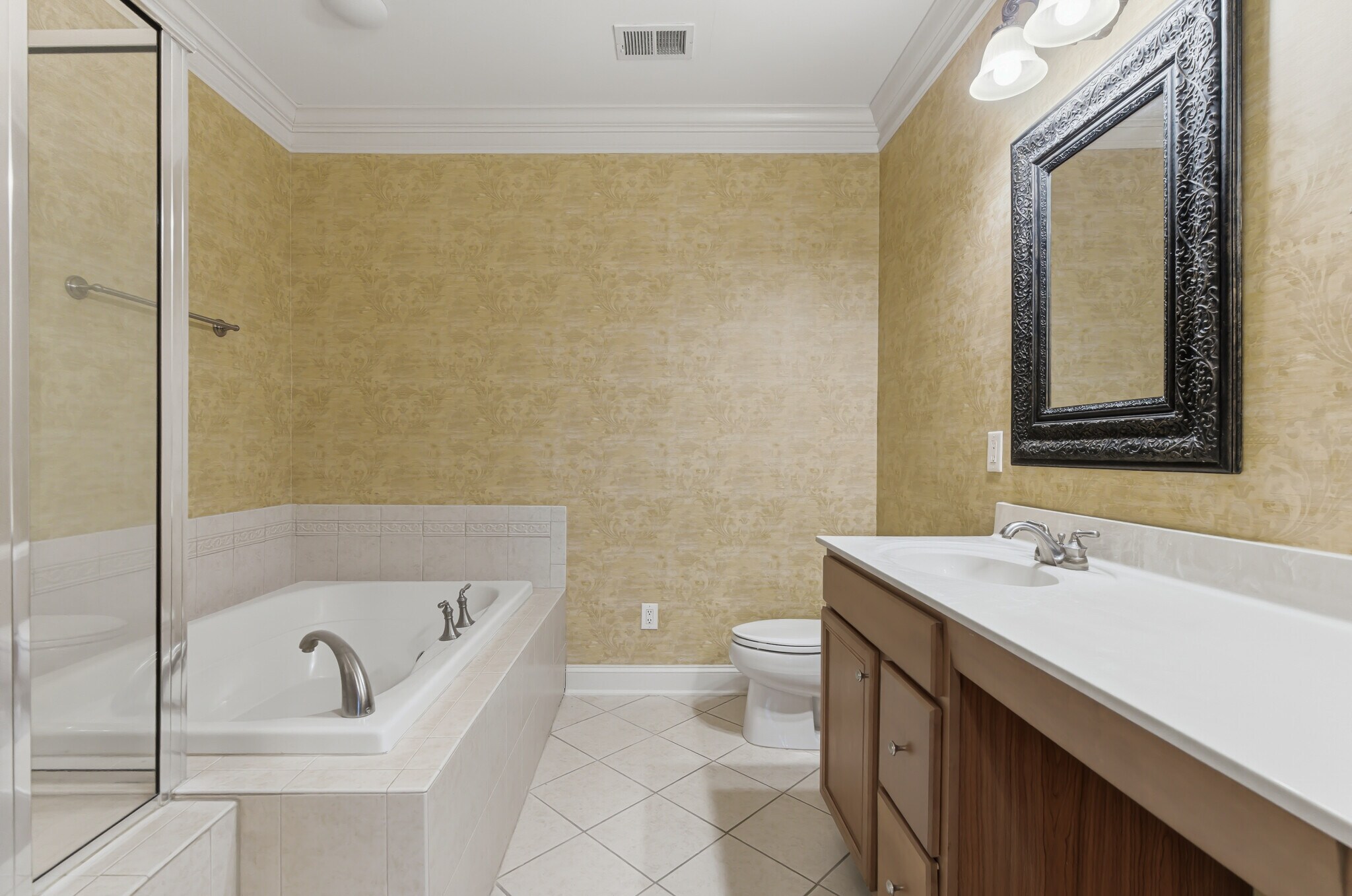 Building Photo - 10421 Rosegate Ct