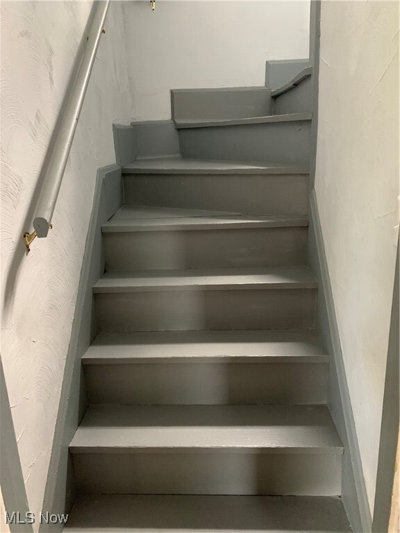 Building Photo - 1660 Glenmount Ave