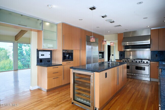 Building Photo - 4613 Reforma Rd