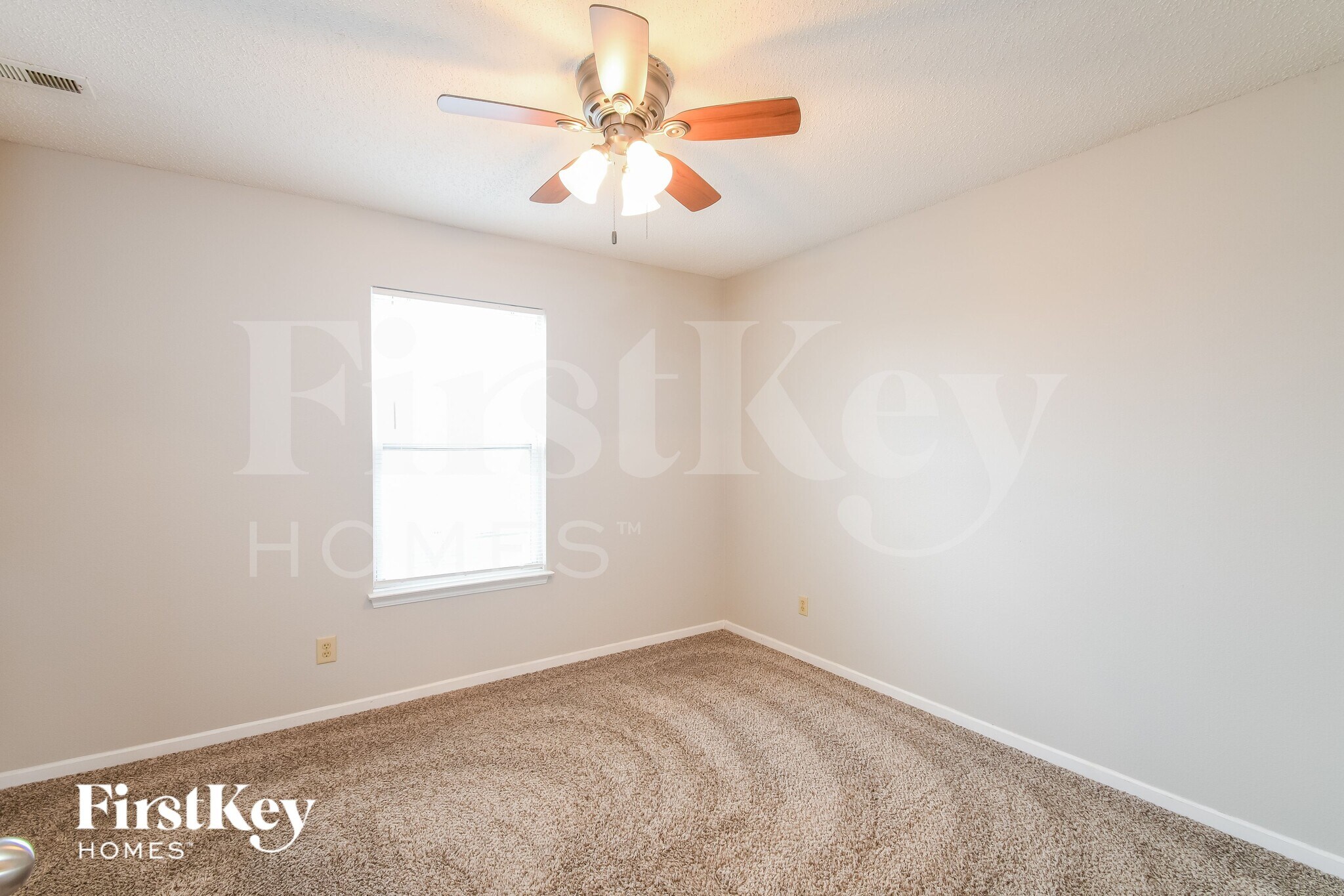 Building Photo - 2332 Providence Ct