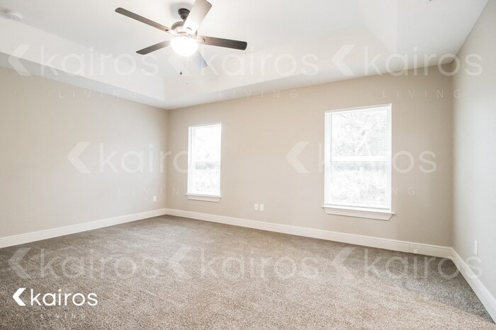 Building Photo - 17 Malauka Radial Cir