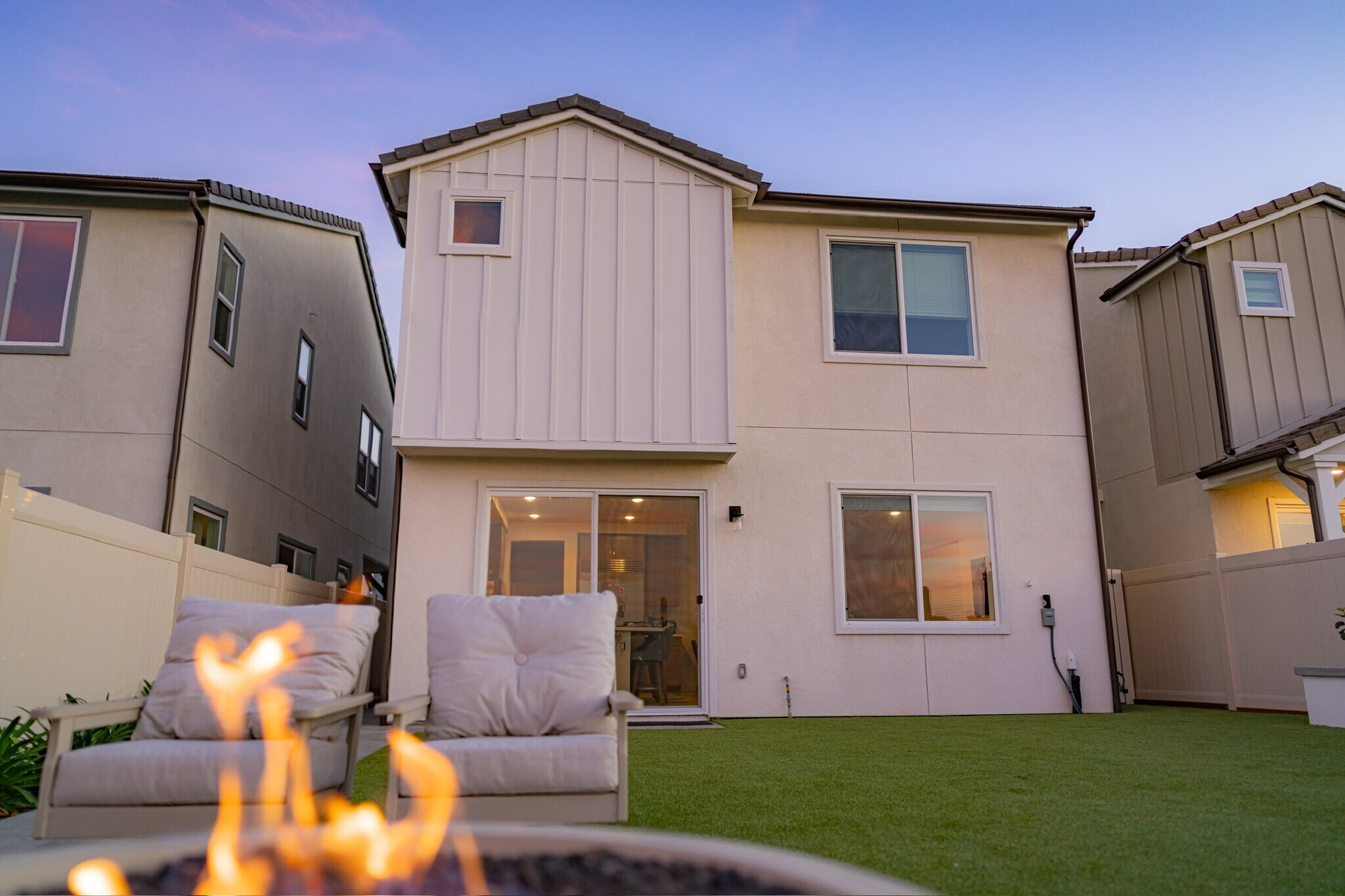 Building Photo - 1358 Blue Port Wy