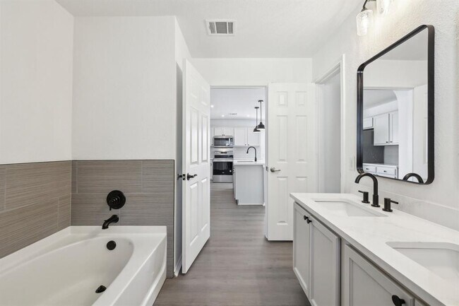 Building Photo - 2403 Andrea Woods Cove