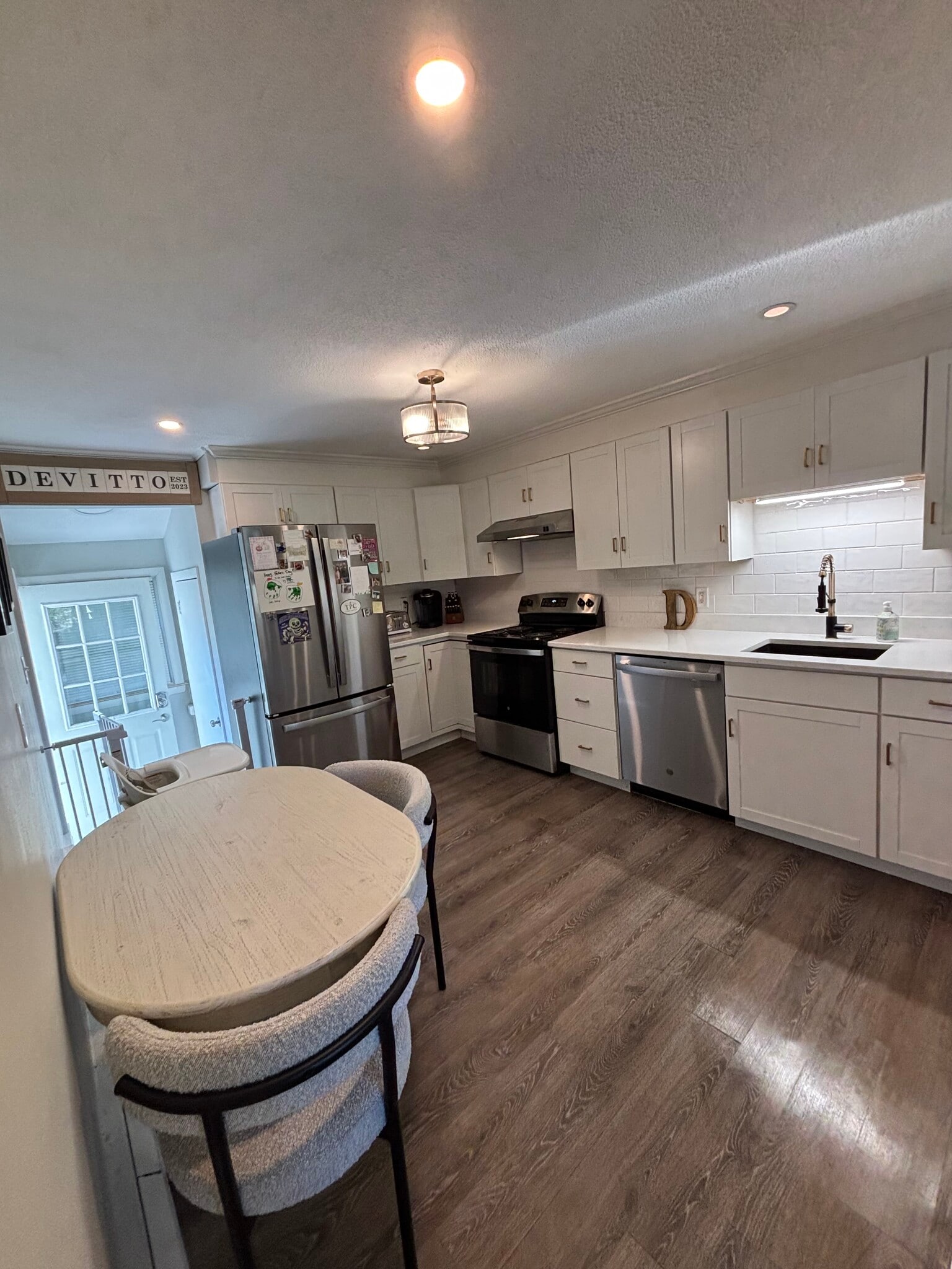 Building Photo - 5 Meadow Ln