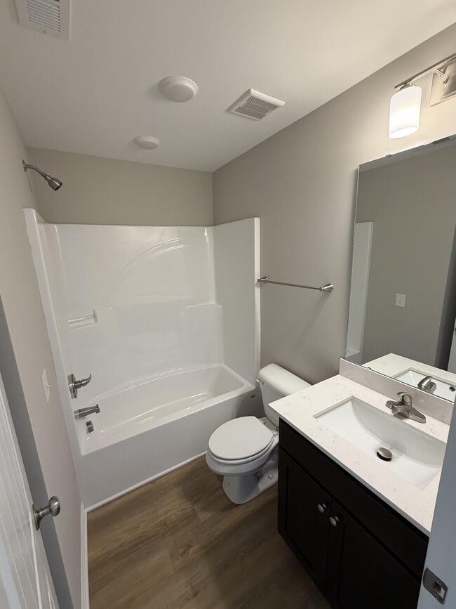 Building Photo - 1752 Friendly Rd