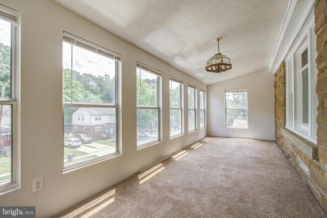 Building Photo - 6120 41st Ave