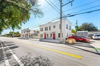 Building Photo - 801 Dobbins St