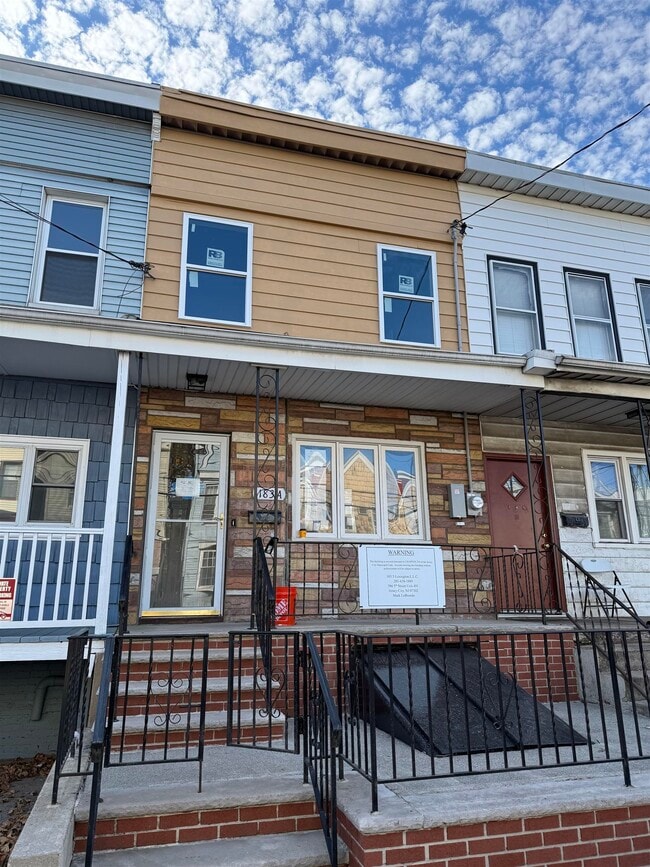 Building Photo - 183 Lexington Ave