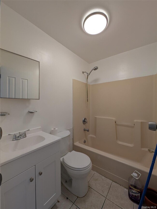 Building Photo - 5-28 B 32nd St