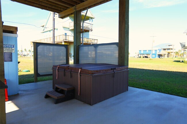 Building Photo - 131 Pieces of 8