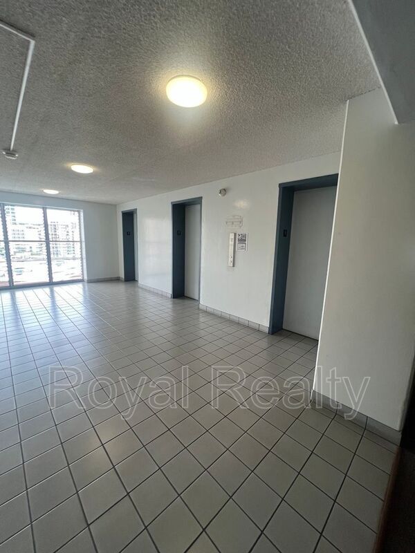 Building Photo - 1655 Makaloa St