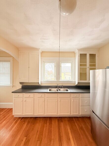 Building Photo - 93 Eldridge St