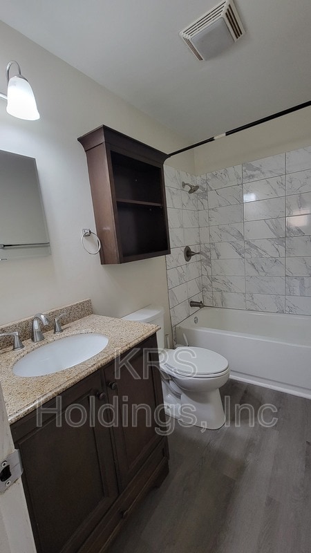 Building Photo - 1210 Downing Rd