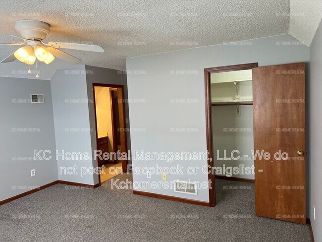 Building Photo - 8002 NW 79th Pl