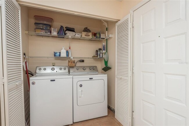 Building Photo - 2713 Countryside Blvd