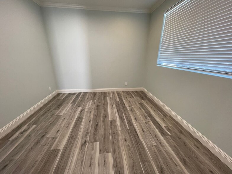 Building Photo - 7431 Warren Cir