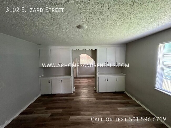 Building Photo - 3102 S Izard St