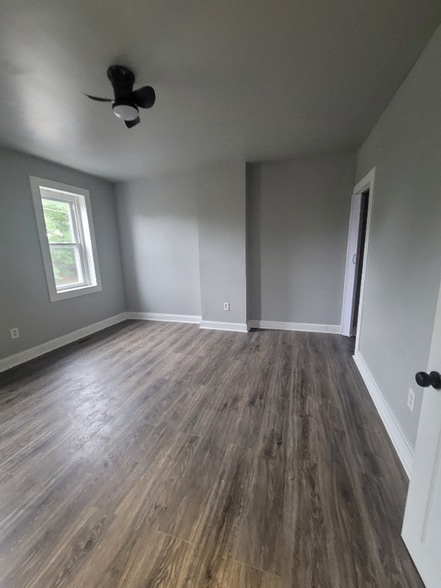 Building Photo - 813 S 9th St