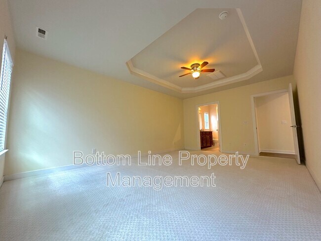 Building Photo - 5087 Crabapple Ln