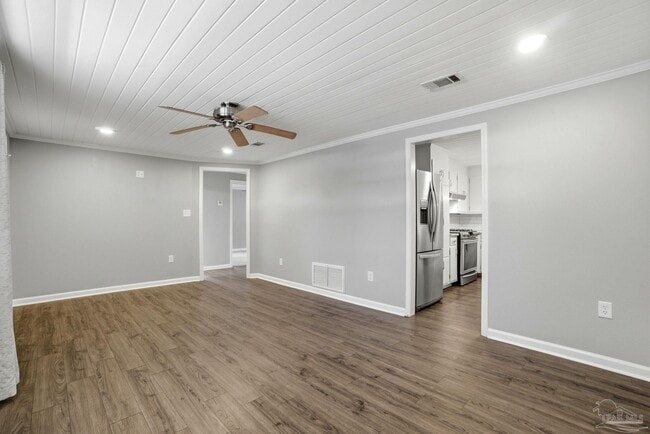 Building Photo - 3750 Martin St