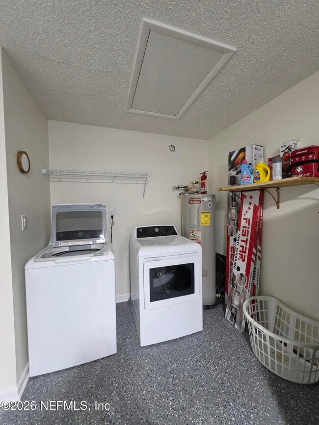 Building Photo - 7411 Colony Cove Ln