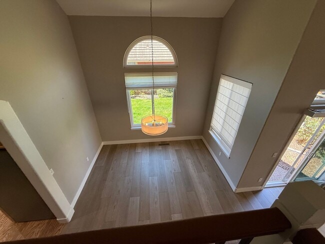 Building Photo - 413 Redrock Way