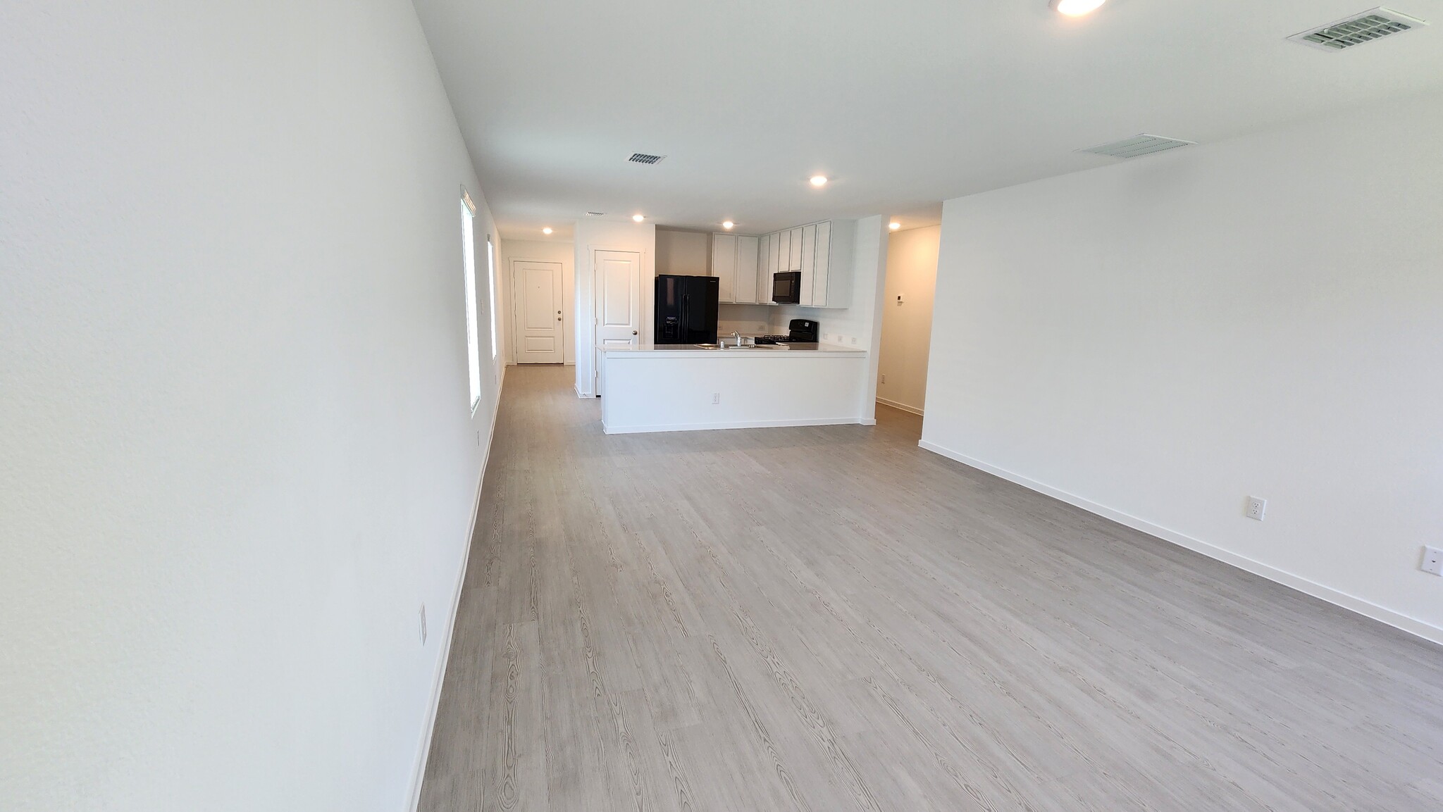 Living and dining - 3013 Burmese St