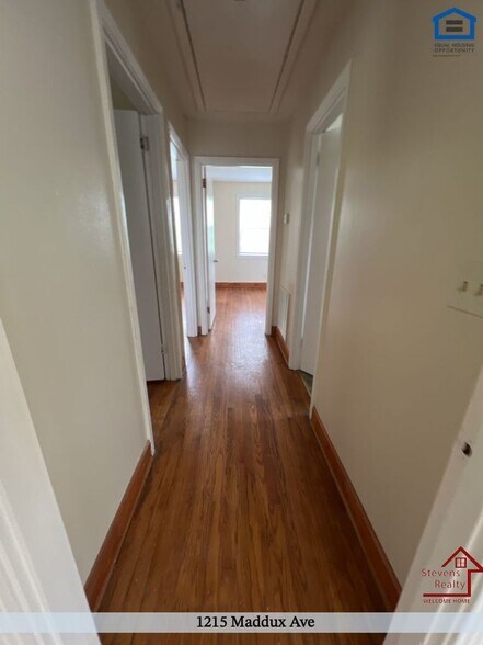 Building Photo - 1215 Maddux Ave