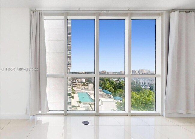 Building Photo - 1871 NW S River Dr