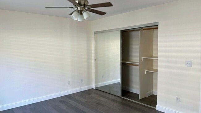 Building Photo - 2 Bedroom 2 Bathroom located in Redbridge