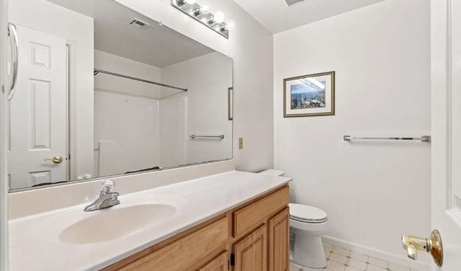 Building Photo - Beautiful 3 Bedroom, 2 Bath Condo in Reserves at Hershey Meadows!