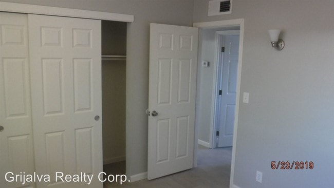 Building Photo - 963 E Graybill Dr