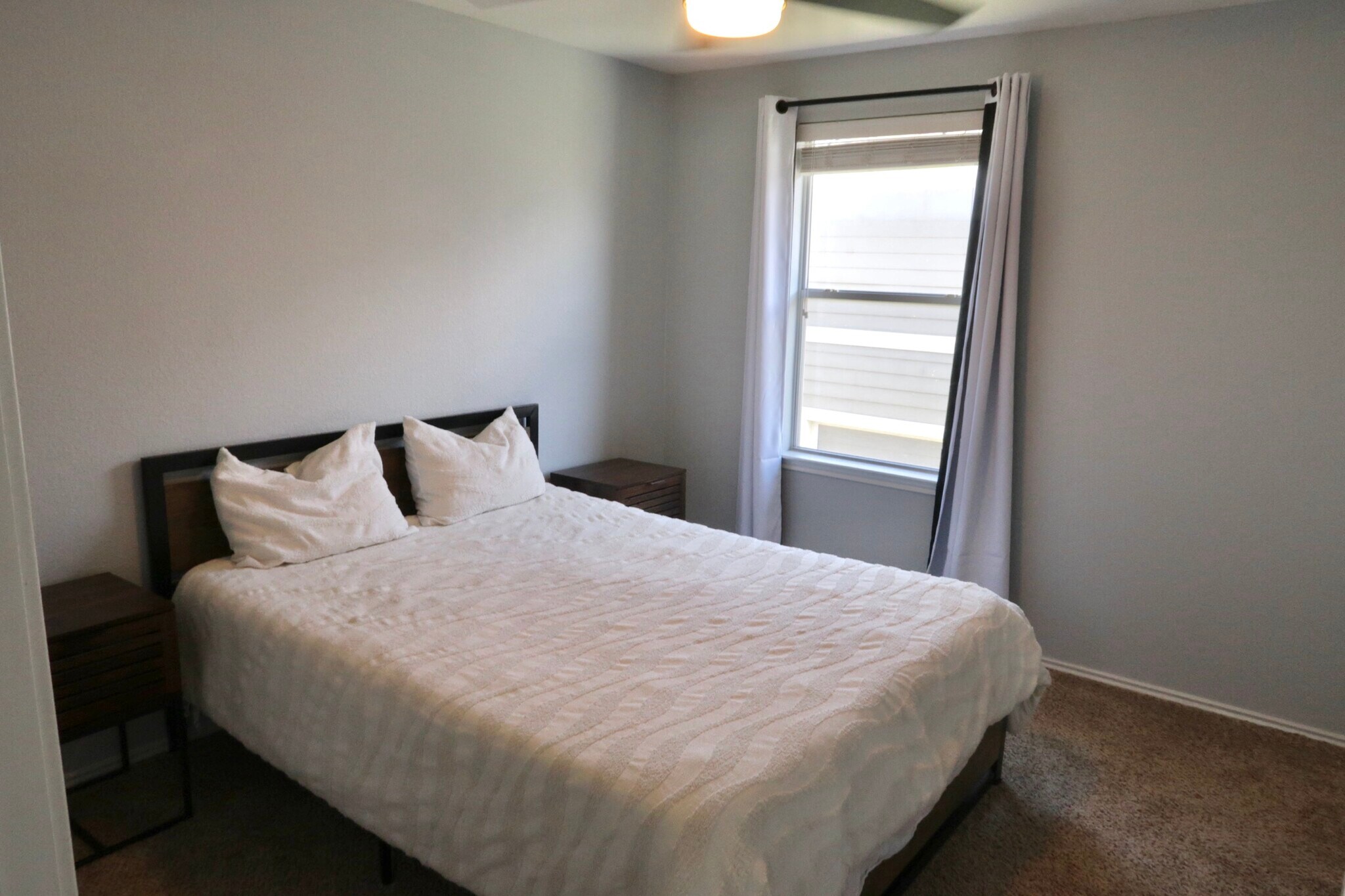 Guest bedroom - 500 Rolling Oak Dr