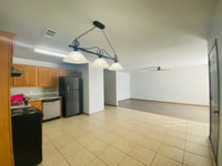 Building Photo - 407 E Marietta Ct
