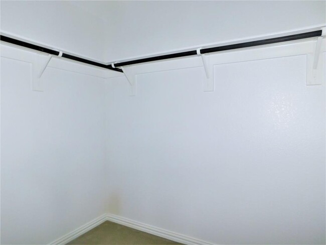 Building Photo - 5520 Liberty Dr