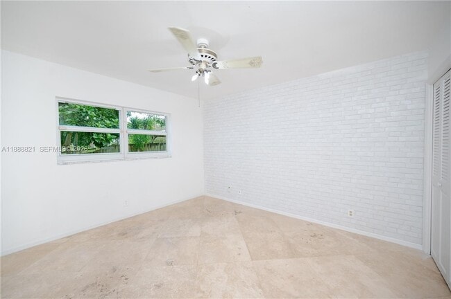 Building Photo - 9881 SW 1st Ct