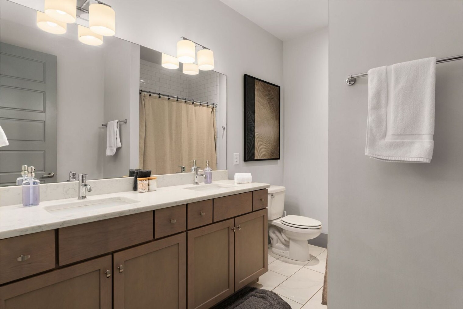 Building Photo - 1025 Southside Ct