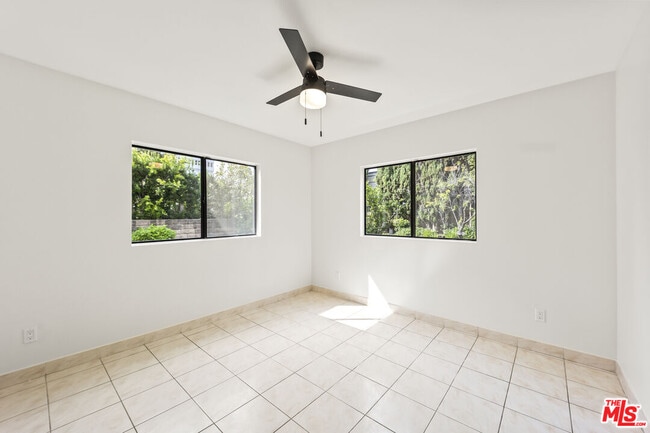 Building Photo - 6237 Warner Dr