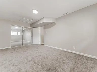 Building Photo - 9522 Trefore Ave