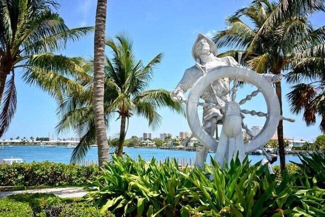 Building Photo - 1150 Emerald Ln