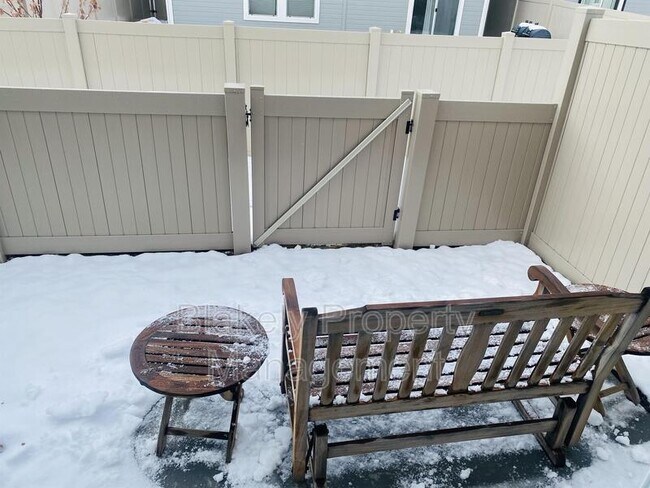 Building Photo - 5929 S Boddington Ln