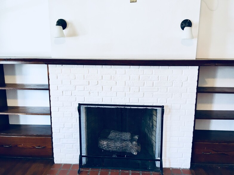 Additional View - 343 College Ave