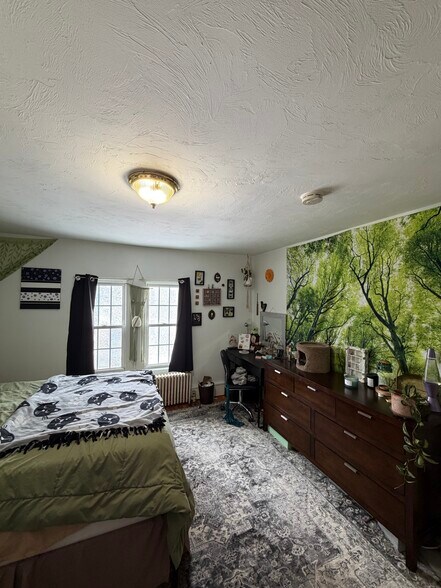 Building Photo - 66 Pleasant St